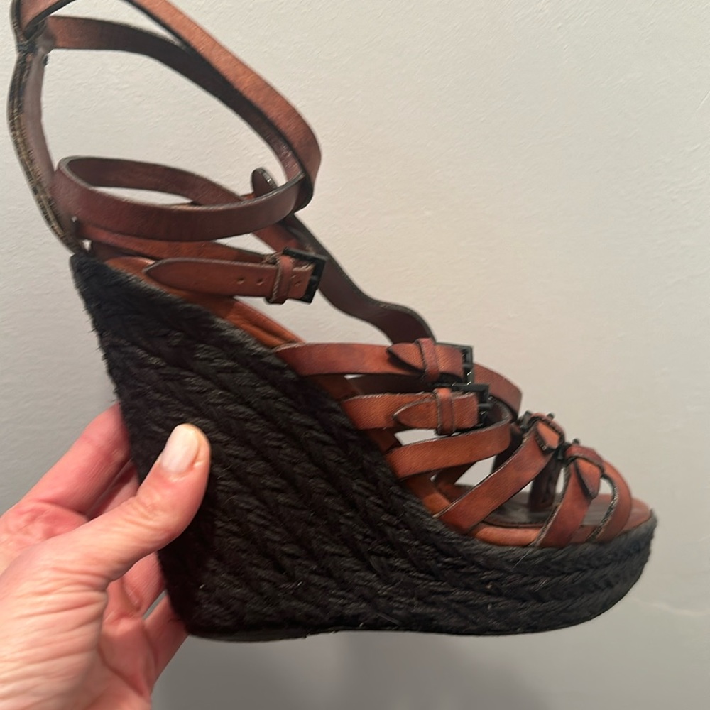 BURBERRY platform leather sandals GREAT CONDITION